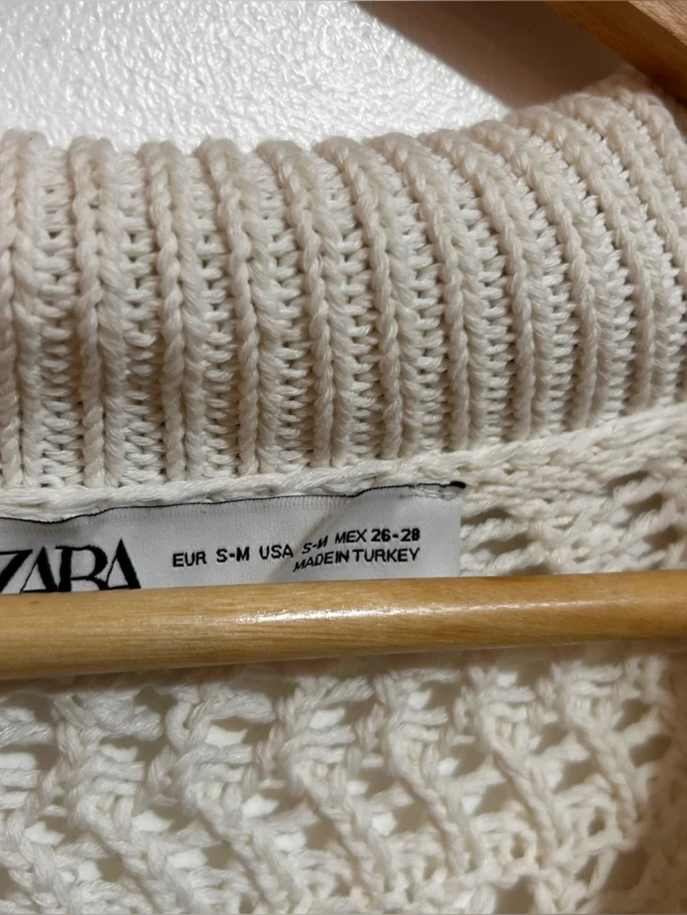 Zara knit crochet white short sleeve button down cardigan top S/M - Picture 3 of 5